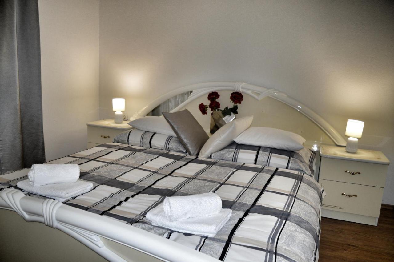 Apartment Nikolic Kaštela Eksteriør billede