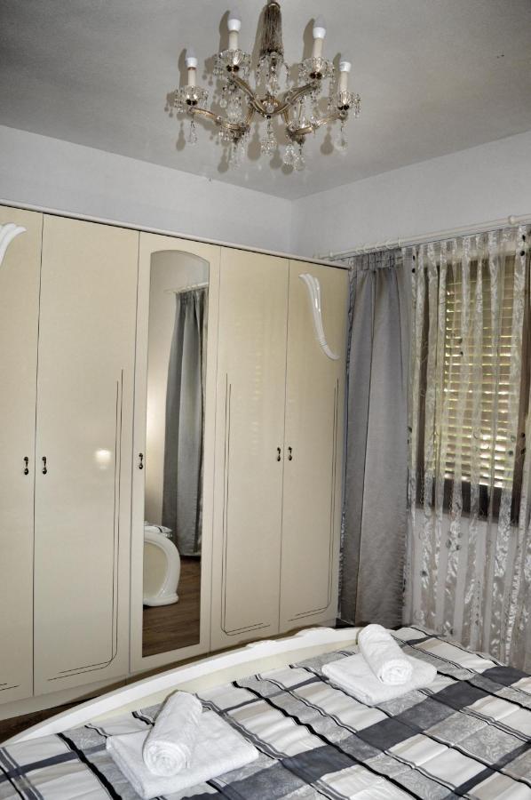 Apartment Nikolic Kaštela Eksteriør billede