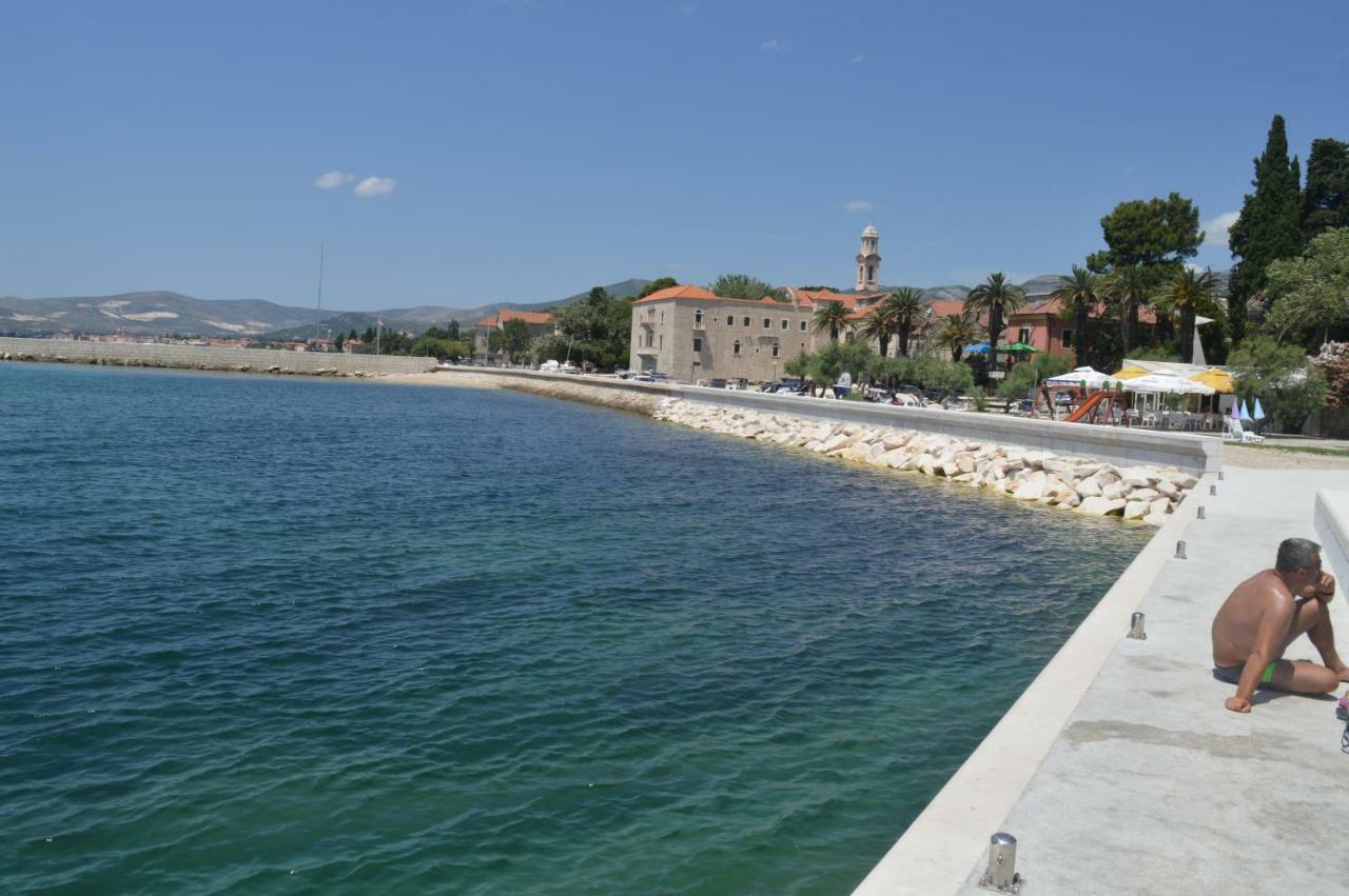 Apartment Nikolic Kaštela Eksteriør billede